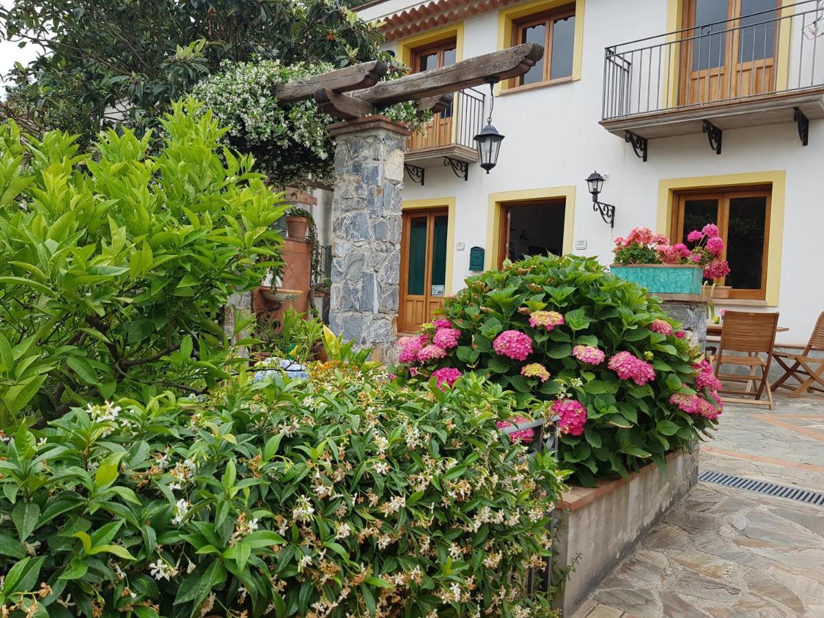 Borgo San Francesco Hotel Gioiosa Marea Ngoại thất bức ảnh