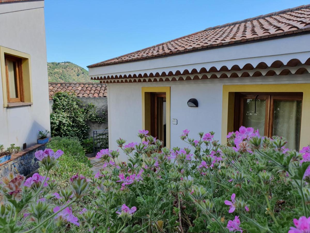 Borgo San Francesco Hotel Gioiosa Marea Ngoại thất bức ảnh