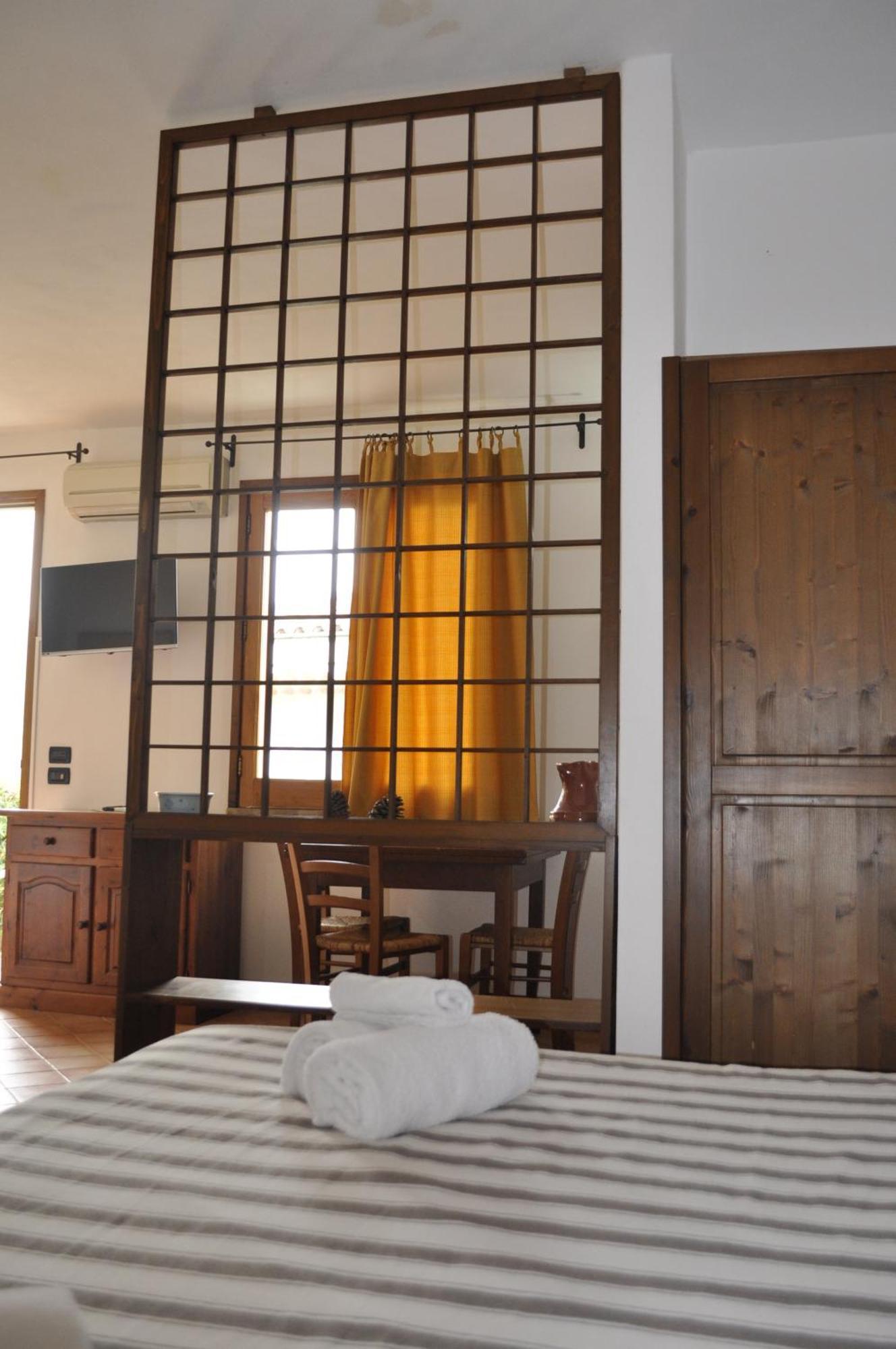 Borgo San Francesco Hotel Gioiosa Marea Ngoại thất bức ảnh
