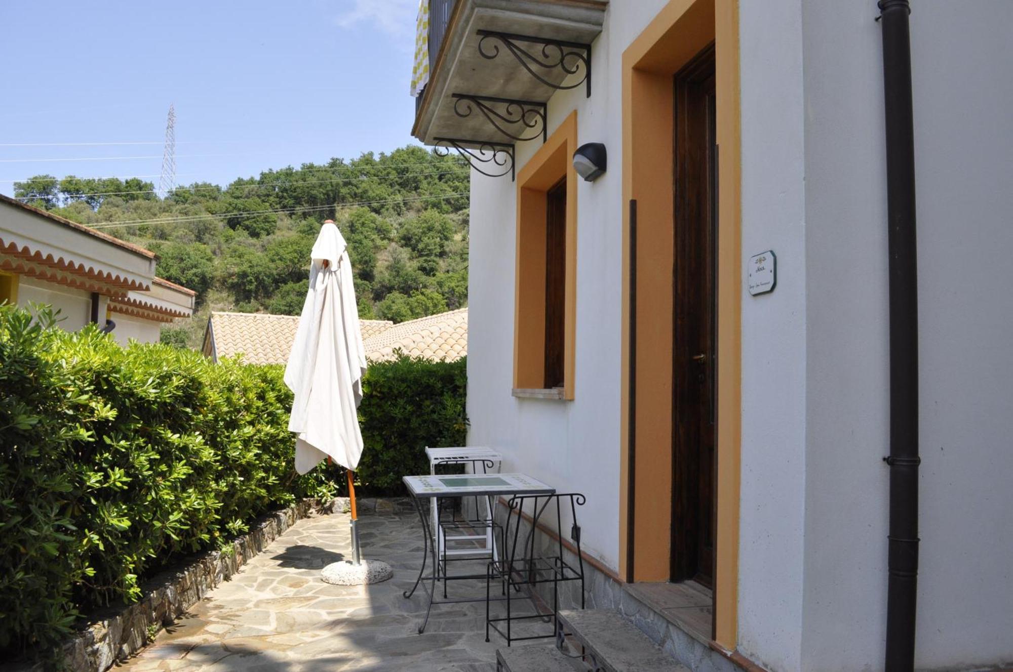 Borgo San Francesco Hotel Gioiosa Marea Ngoại thất bức ảnh