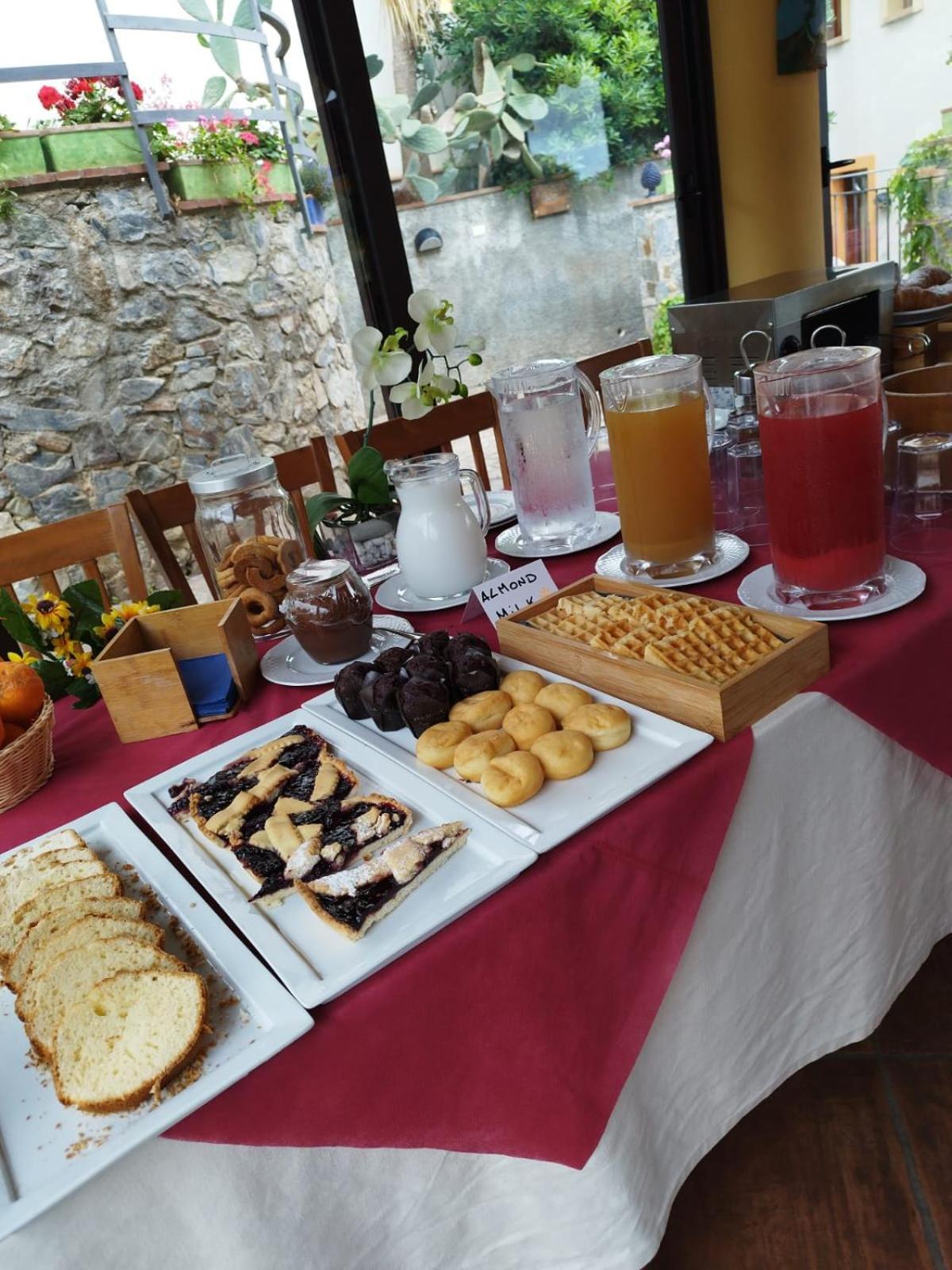 Borgo San Francesco Hotel Gioiosa Marea Ngoại thất bức ảnh