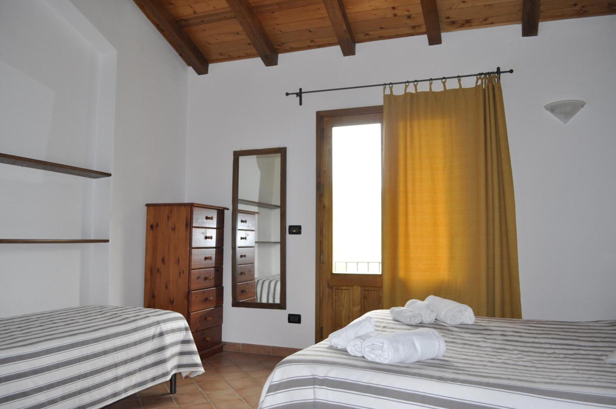 Borgo San Francesco Hotel Gioiosa Marea Phòng bức ảnh